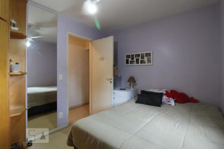 Apartamento à venda com 98m², 3 quartos e 1 vagaQuarto 2