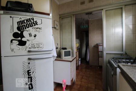 Apartamento à venda com 98m², 3 quartos e 1 vagaCozinha e área de serviço