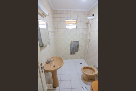 Casa à venda com 250m², 4 quartos e 5 vagasBanheiro Social