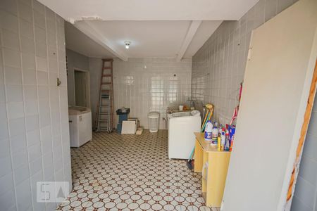 Casa à venda com 250m², 4 quartos e 5 vagasLavanderia