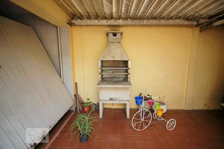 Casa à venda com 250m², 4 quartos e 5 vagasLavanderia