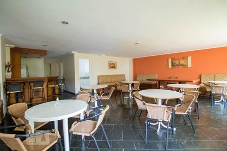 Apartamento à venda com 108m², 4 quartos e 3 vagas Apartamento à venda com 108m², 4 quartos e 3 vagasÁrea comum - Salão de festas