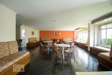 Apartamento à venda com 108m², 4 quartos e 3 vagas Apartamento à venda com 108m², 4 quartos e 3 vagasÁrea comum - Salão de festas