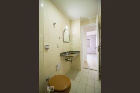 Apartamento à venda com 108m², 4 quartos e 3 vagas Apartamento à venda com 108m², 4 quartos e 3 vagasBanheiro