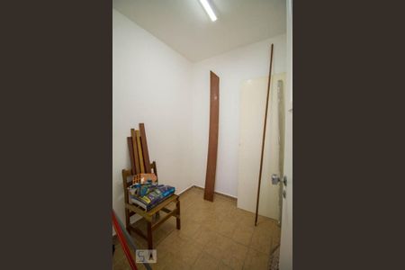 Apartamento à venda com 108m², 4 quartos e 3 vagas Apartamento à venda com 108m², 4 quartos e 3 vagasQuarto de Serviço