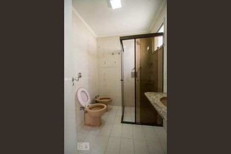 Apartamento à venda com 108m², 4 quartos e 3 vagas Apartamento à venda com 108m², 4 quartos e 3 vagasBanheiro da Suíte 1