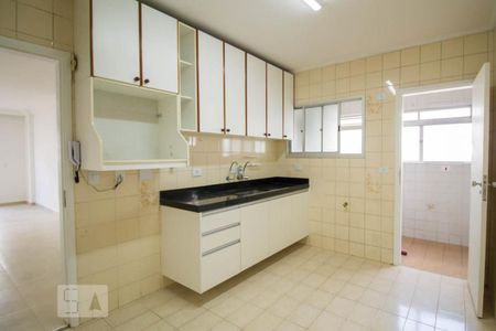 Apartamento à venda com 108m², 4 quartos e 3 vagas Apartamento à venda com 108m², 4 quartos e 3 vagasCozinha