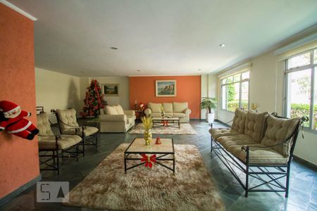 Apartamento à venda com 108m², 4 quartos e 3 vagas Apartamento à venda com 108m², 4 quartos e 3 vagasHall de Entrada