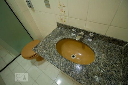 Apartamento à venda com 108m², 4 quartos e 3 vagas Apartamento à venda com 108m², 4 quartos e 3 vagasBanheiro