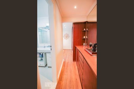 Apartamento à venda com 260m², 4 quartos e 4 vagas Apartamento à venda com 260m², 4 quartos e 4 vagassuíte 2