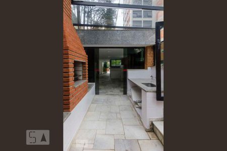 Apartamento à venda com 260m², 4 quartos e 4 vagas Apartamento à venda com 260m², 4 quartos e 4 vagasÁrea comum - Churrasqueira