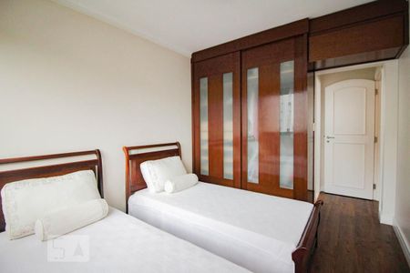 Apartamento à venda com 260m², 4 quartos e 4 vagas Apartamento à venda com 260m², 4 quartos e 4 vagasquarto