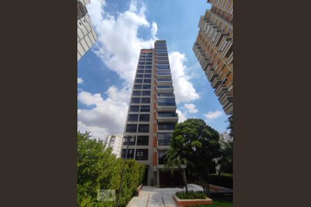 Apartamento à venda com 260m², 4 quartos e 4 vagas Apartamento à venda com 260m², 4 quartos e 4 vagasFachada