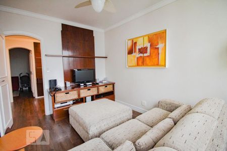 Apartamento à venda com 260m², 4 quartos e 4 vagas Apartamento à venda com 260m², 4 quartos e 4 vagasSala de TV