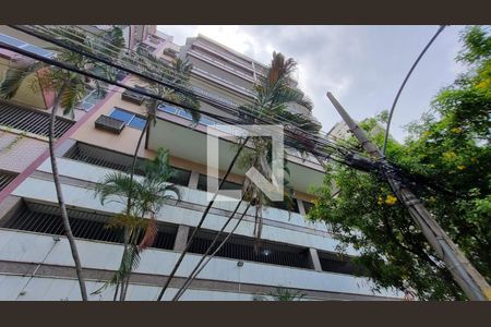 Apartamento à venda com 65m², 2 quartos e 1 vaga Apartamento à venda com 65m², 2 quartos e 1 vagaFachada
