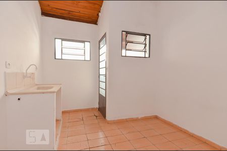 Cozinha de casa de condomínio para alugar com 1 quarto, 34m² em Jardim Cocaia, Guarulhos