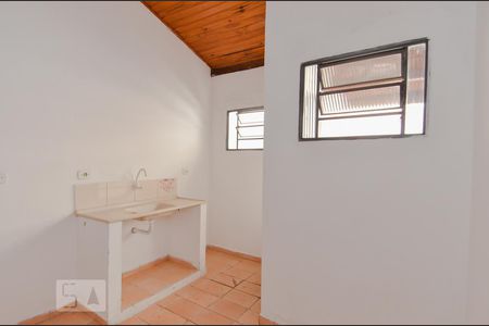 Cozinha de casa de condomínio para alugar com 1 quarto, 34m² em Jardim Cocaia, Guarulhos