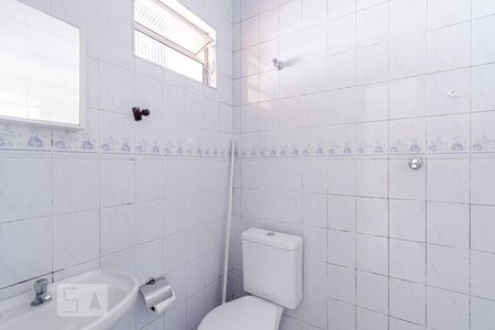 Banheiro  de casa para alugar com 1 quarto, 50m² em Vila Guarani (z Sul), São Paulo