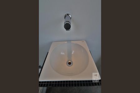 Lavabo de apartamento para alugar com 1 quarto, 117m² em Jardim Paulista, São Paulo