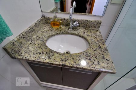 Apartamento à venda com 100m², 2 quartos e 2 vagasBanheiro