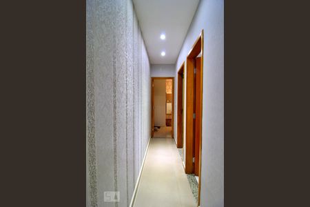 Apartamento à venda com 100m², 2 quartos e 2 vagasCorredor