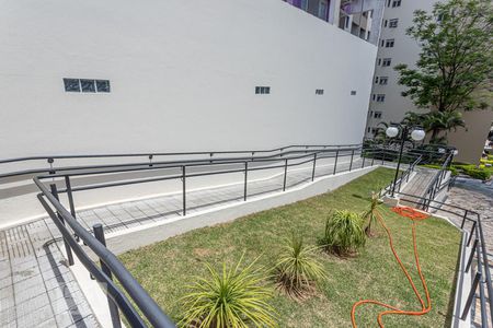 Apartamento à venda com 64m², 3 quartos e 1 vaga Apartamento à venda com 64m², 3 quartos e 1 vagaRampa de acesso