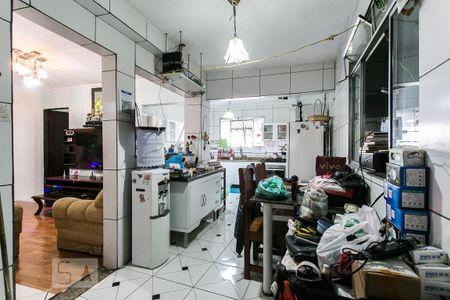 Casa à venda com 160m², 2 quartos e 2 vagas Casa à venda com 160m², 2 quartos e 2 vagasCozinha