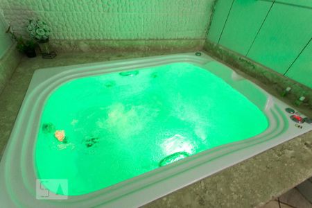 Casa à venda com 160m², 2 quartos e 2 vagas Casa à venda com 160m², 2 quartos e 2 vagasBanheiro da Suíte - Banheira