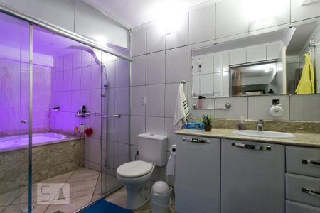 Casa à venda com 160m², 2 quartos e 2 vagas Casa à venda com 160m², 2 quartos e 2 vagasBanheiro da Suíte