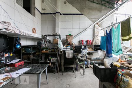 Casa à venda com 160m², 2 quartos e 2 vagas Casa à venda com 160m², 2 quartos e 2 vagasQuintal