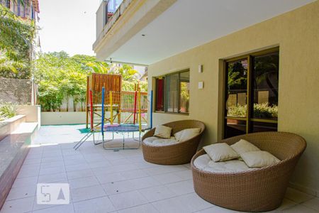Apartamento à venda com 115m², 3 quartos e 2 vagas Apartamento à venda com 115m², 3 quartos e 2 vagasÁrea comum