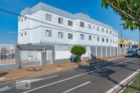 Apartamento à venda com 65m², 2 quartos e 1 vaga Apartamento à venda com 65m², 2 quartos e 1 vagaFachada do Prédio