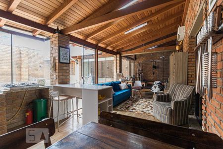 Casa à venda com 340m², 3 quartos e 3 vagas Casa à venda com 340m², 3 quartos e 3 vagasArea Gourmet