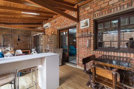 Casa à venda com 340m², 3 quartos e 3 vagas Casa à venda com 340m², 3 quartos e 3 vagasArea Gourmet
