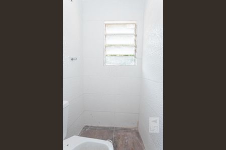 Casa para alugar com 30m², 1 quarto e sem vaga Casa para alugar com 30m², 1 quarto e sem vagaBanheiro