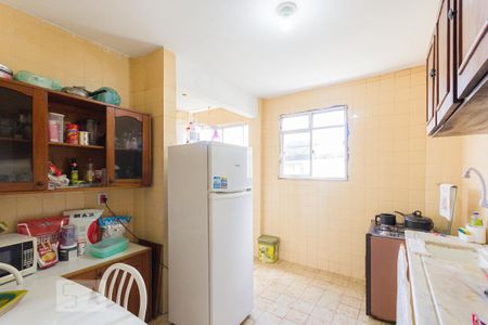 Apartamento à venda com 110m², 2 quartos e 1 vaga Apartamento à venda com 110m², 2 quartos e 1 vagaCozinha