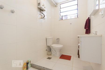 Apartamento à venda com 110m², 2 quartos e 1 vaga Apartamento à venda com 110m², 2 quartos e 1 vagaBanheiro