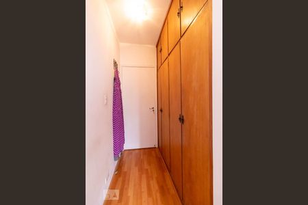 Quarto 1 de apartamento para alugar com 2 quartos, 63m² em Pinheiros, São Paulo