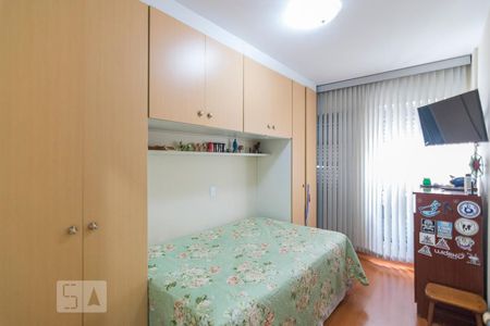 Apartamento à venda com 97m², 3 quartos e 2 vagasQuarto 2