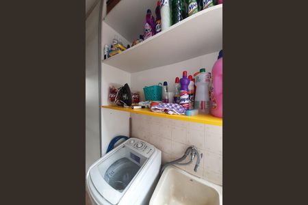 Casa de condomínio à venda com 75m², 2 quartos e sem vaga Casa de condomínio à venda com 75m², 2 quartos e sem vagaÁrea de Serviço