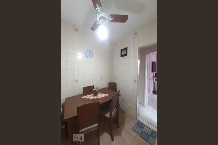 Casa de condomínio à venda com 75m², 2 quartos e sem vaga Casa de condomínio à venda com 75m², 2 quartos e sem vagaCopa