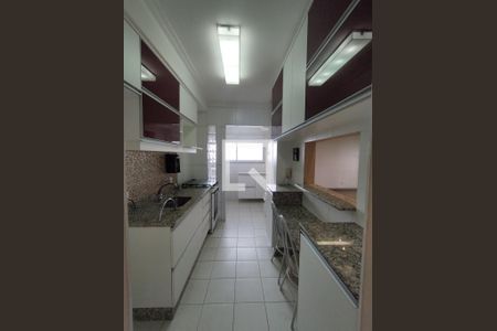 Apartamento à venda com 103m², 3 quartos e 2 vagasCozinha