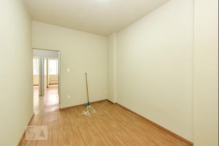 Sala de apartamento para alugar com 2 quartos, 90m² em Copacabana, Rio de Janeiro