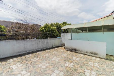 Casa de condomínio à venda com 60m², 2 quartos e 1 vaga Casa de condomínio à venda com 60m², 2 quartos e 1 vagaVaranda