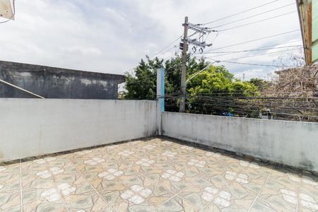 Casa de condomínio à venda com 60m², 2 quartos e 1 vaga Casa de condomínio à venda com 60m², 2 quartos e 1 vagaVaranda
