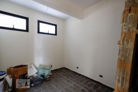 Casa de condomínio à venda com 480m², 4 quartos e 8 vagas Casa de condomínio à venda com 480m², 4 quartos e 8 vagasQuarto de Serviço