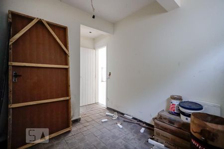 Casa de condomínio à venda com 480m², 4 quartos e 8 vagas Casa de condomínio à venda com 480m², 4 quartos e 8 vagasQuarto de Serviço