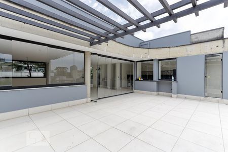 Casa de condomínio à venda com 480m², 4 quartos e 8 vagas Casa de condomínio à venda com 480m², 4 quartos e 8 vagasPiscina