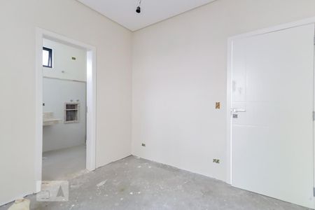 Casa de condomínio à venda com 480m², 4 quartos e 8 vagas Casa de condomínio à venda com 480m², 4 quartos e 8 vagasSuíte 2