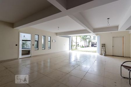 Casa de condomínio à venda com 480m², 4 quartos e 8 vagas Casa de condomínio à venda com 480m², 4 quartos e 8 vagasGaragem